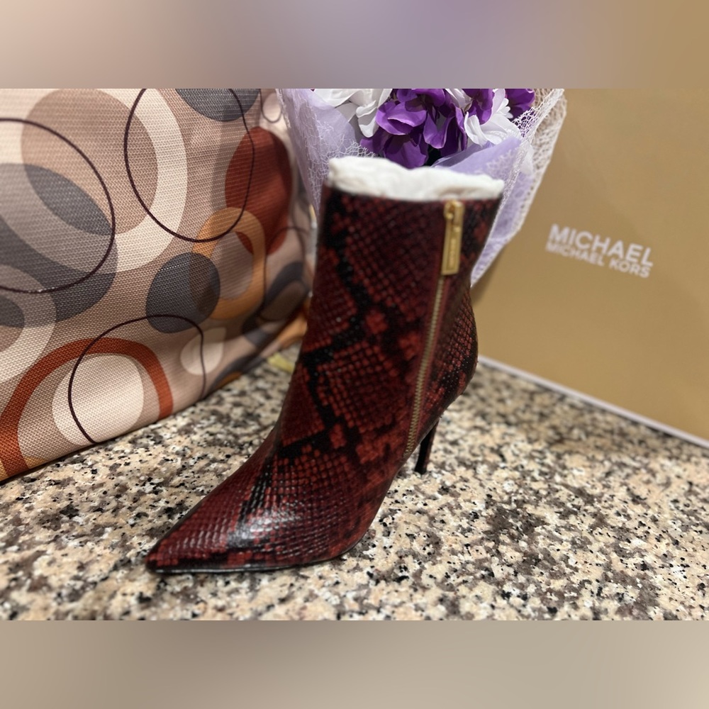 MICHAEL Michael Kors Womens Keke Embossed Leather Dress Boots Red 6 Medium